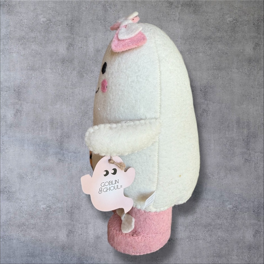 Goblin & Ghoul Plush Felt Trick-or-Treating Tabletop Ghost - Picture 5 of 8